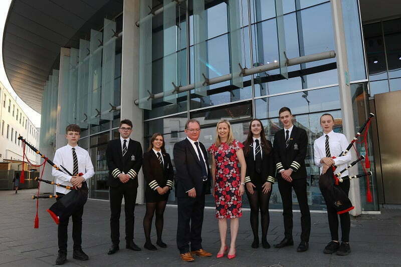 Derek Shewan and Fiona Robertson with grammar school pupils