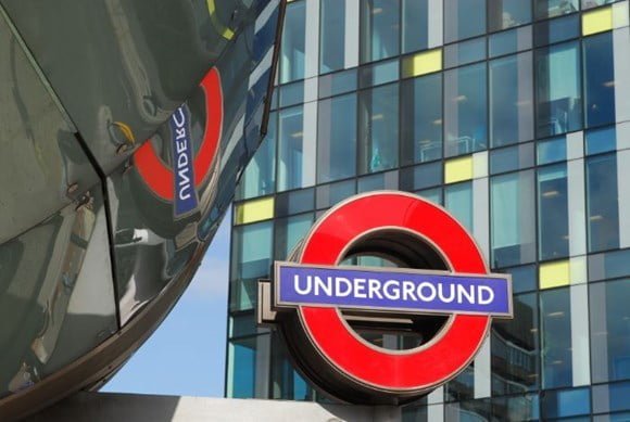 London Underground sign/logo