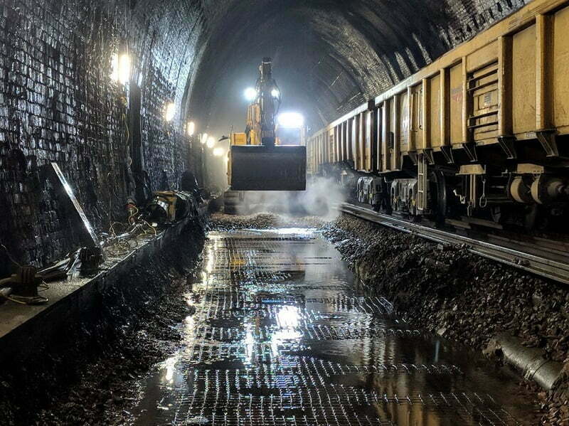 Passengers experience faster and more reliable journeys after £21million Sevenoaks tunnel refurbishment