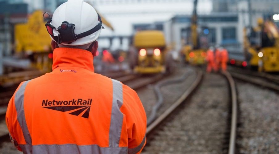 Network Rail announces £640m contract awards to deliver design services