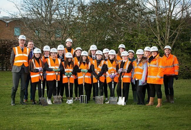 Perth Grammar School Partners With Robertson to Plant Trees as Part of Carbon Offsetting Programme