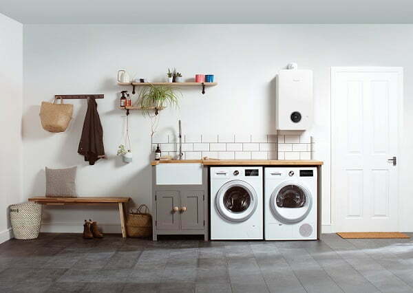 WORCESTER BOSCH RELAUNCH PRICE COMPETITIVE COMBI BOILER AS GREENSTAR 2000
