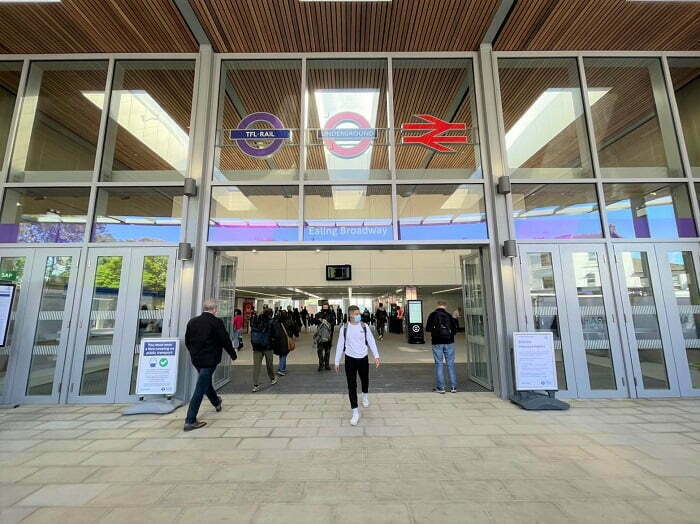 Step-Free Access at Ealing Broadway Station as New Enlarged Ticket Hall Opens to Customers