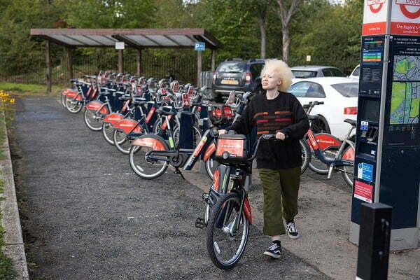Docked e-Bikes Now Available for Hire as Part of London’s Record-Breaking Santander Cycles Scheme