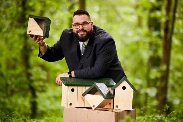 Nottinghamshire Homebuilder Donates Bird Boxes To Country Park