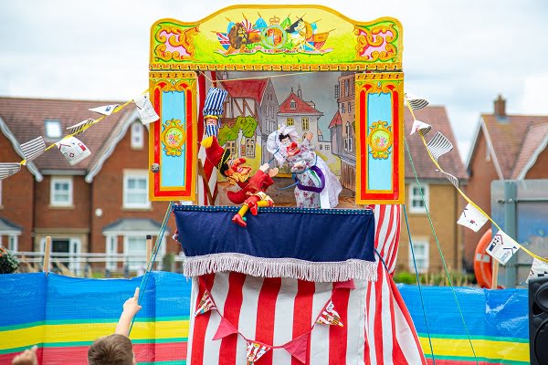 Homebuilder Provides Helter-Skelter For Wixams Summer Fair