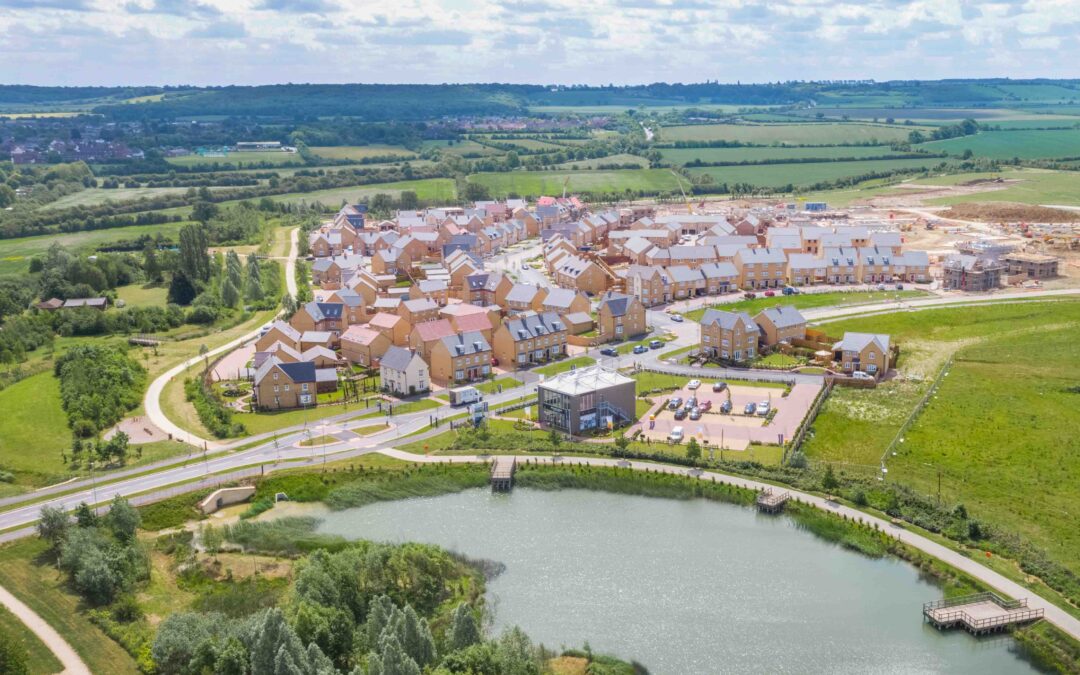 FIVE-STAR HOMEBUILDER CELEBRATES SALES SUCCESS AT BEDFORDSHIRE DEVELOPMENT